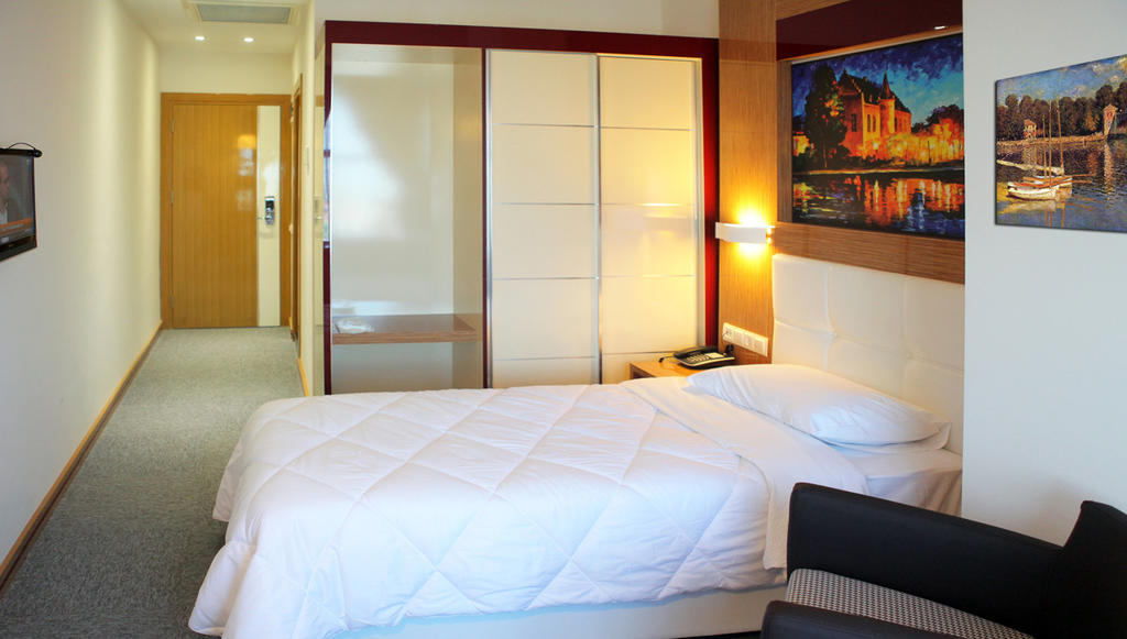 Turgutlu Ege Sevilen Hotel חדר תמונה